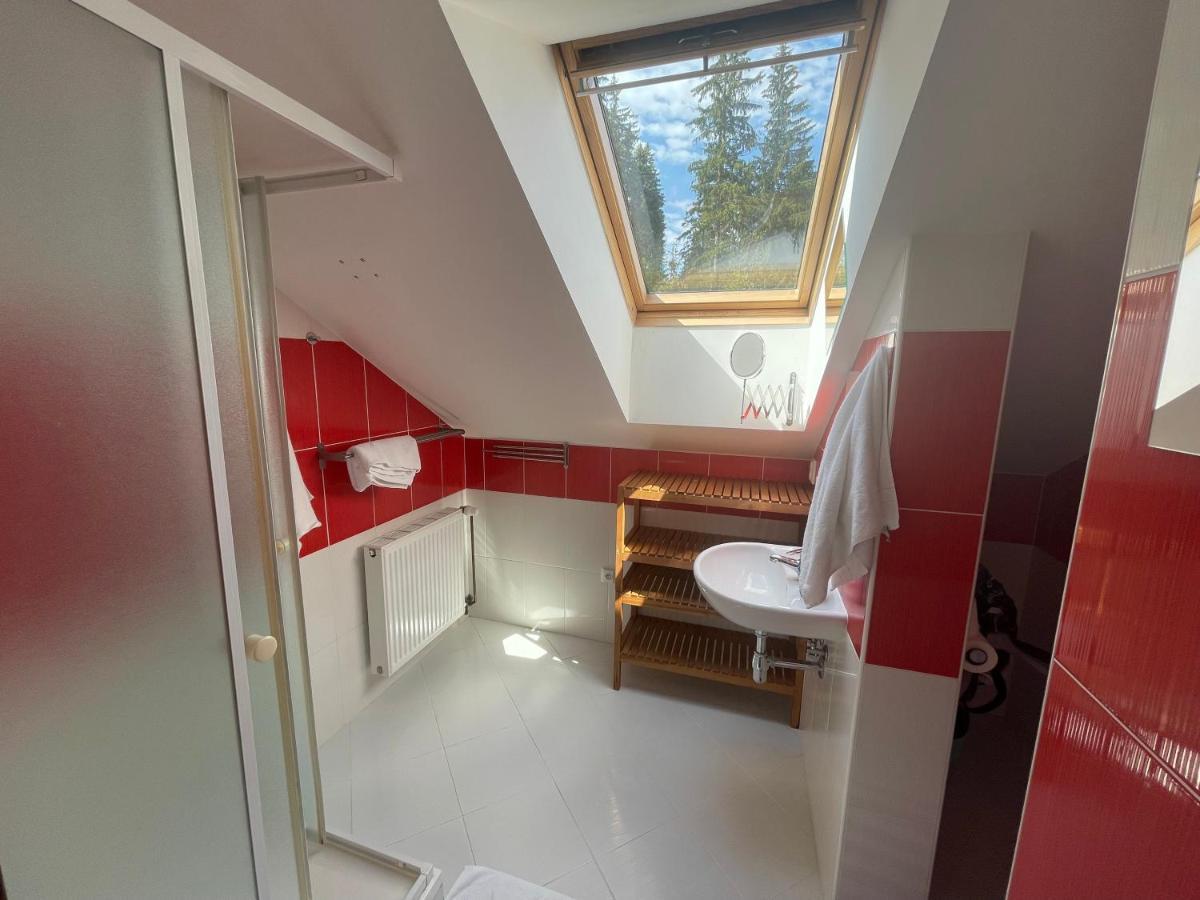 Hotel Lomnice Špindlerŭv Mlýn Екстериор снимка