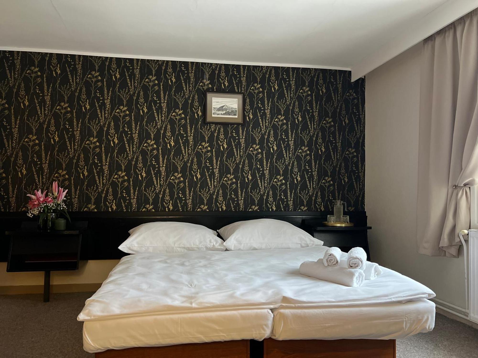 Hotel Lomnice Špindlerŭv Mlýn Екстериор снимка